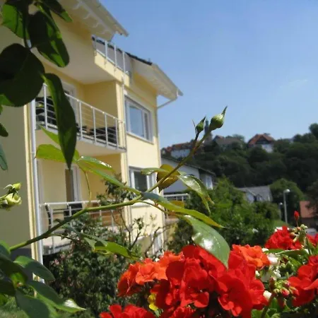 Apartment Welcoming With Balcony Garden Private Terrace